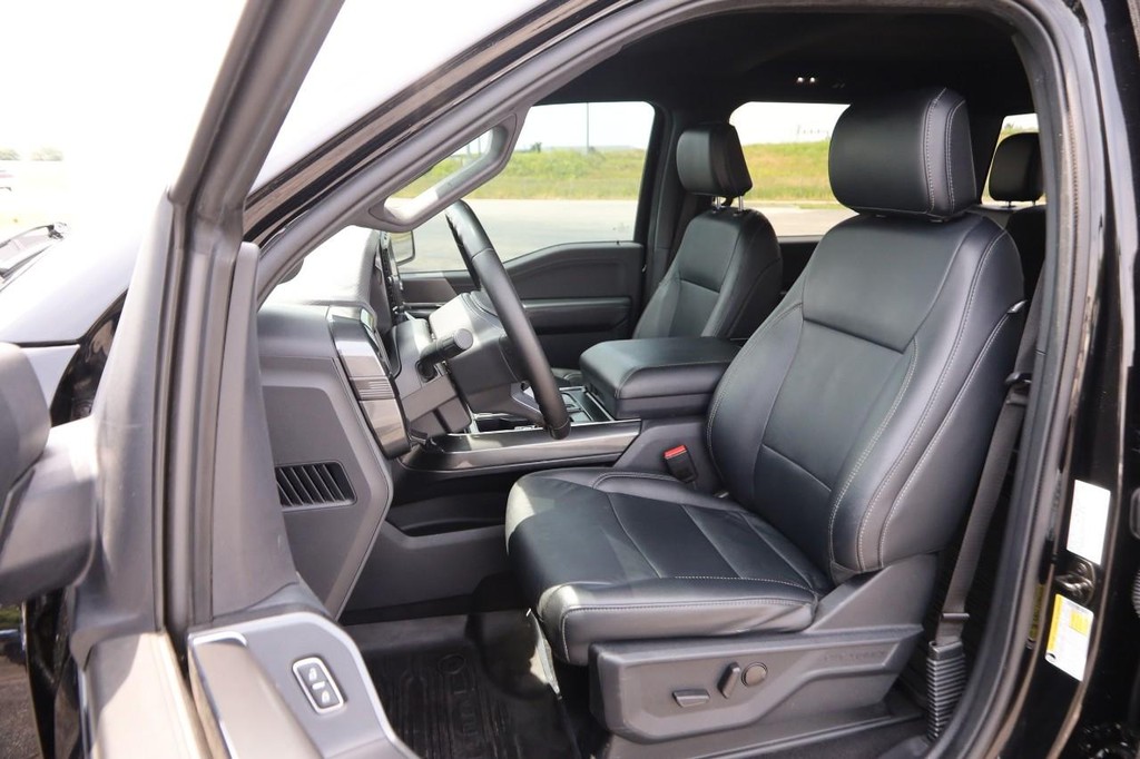 Ford F-150 Vehicle Full-screen Gallery Image 8