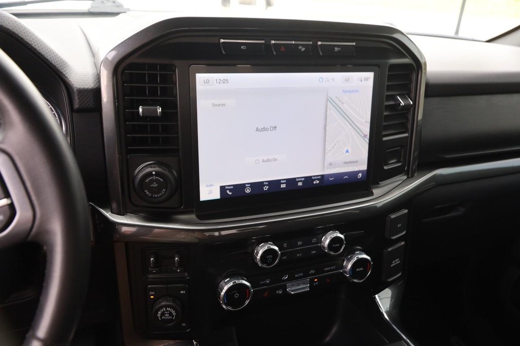 Ford F-150 Vehicle Full-screen Gallery Image 16