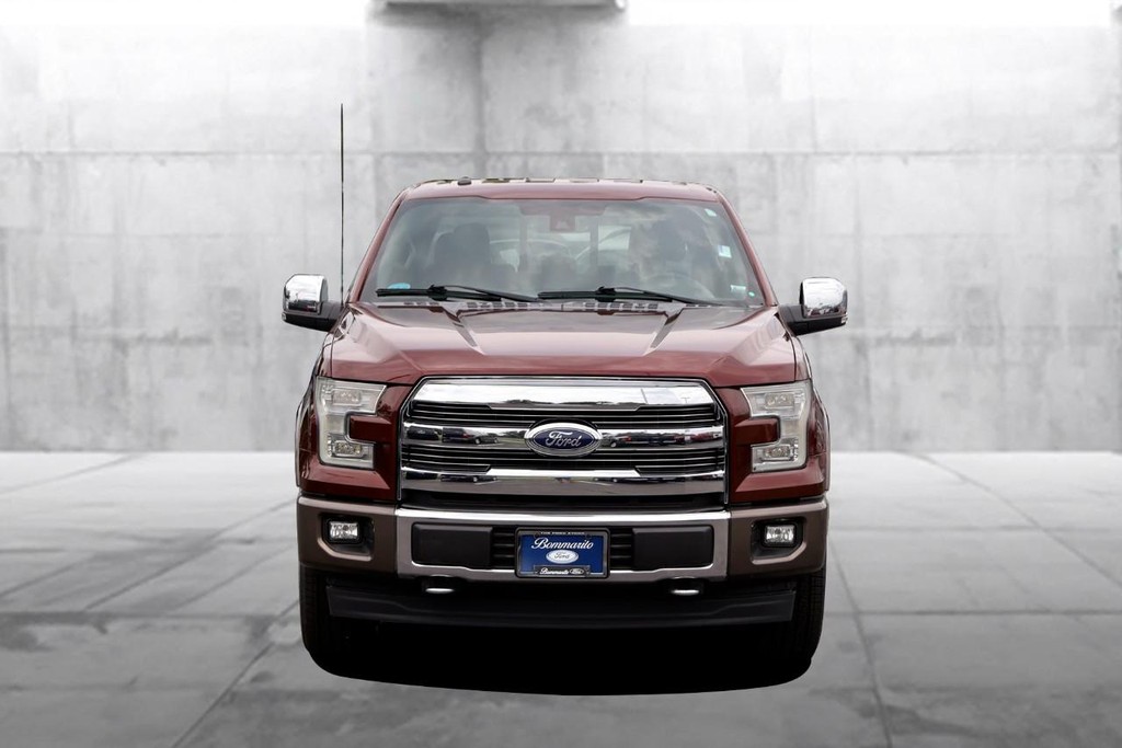 Ford F-150 Vehicle Full-screen Gallery Image 4