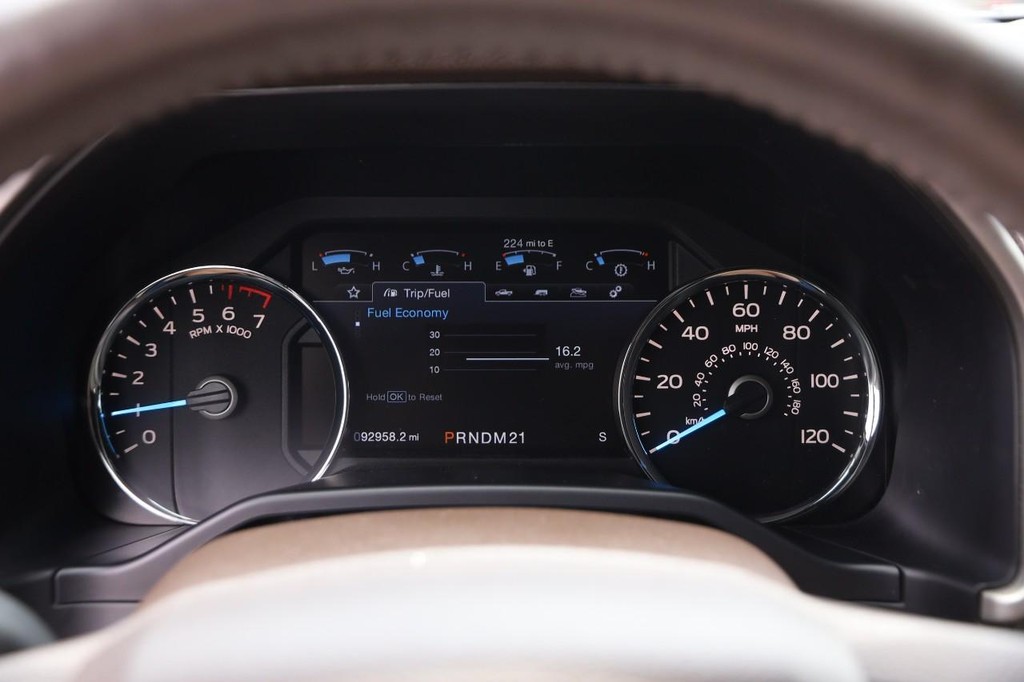 Ford F-150 Vehicle Full-screen Gallery Image 13