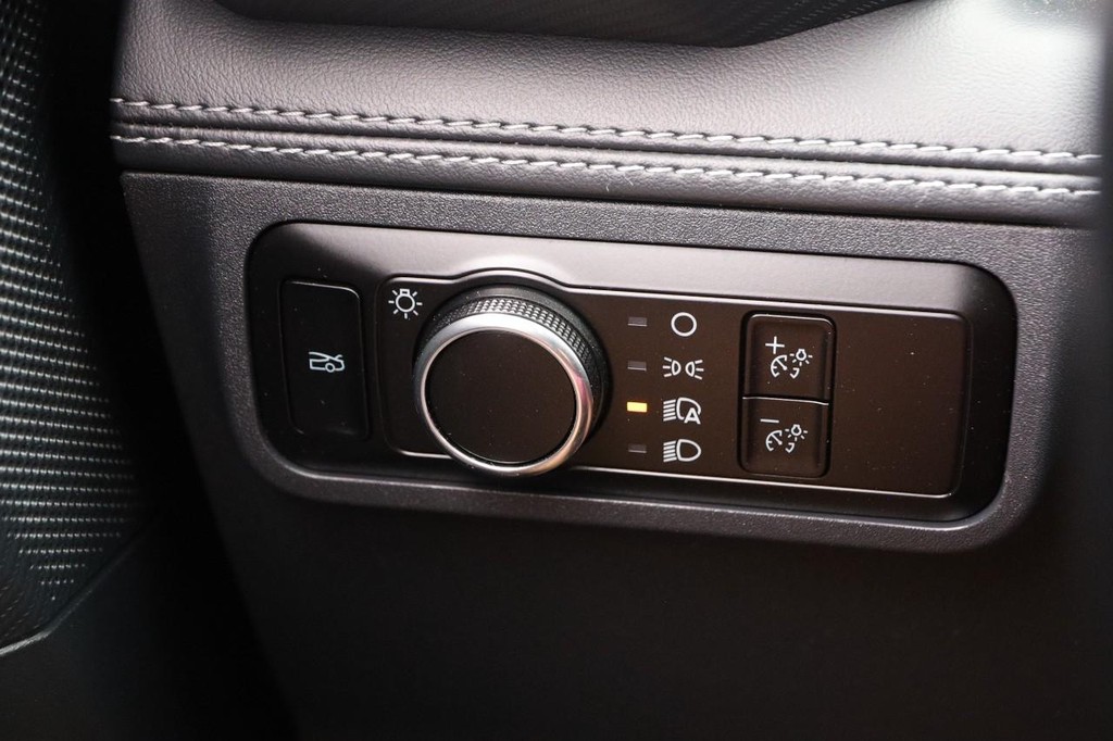 Ford Mustang Vehicle Full-screen Gallery Image 20