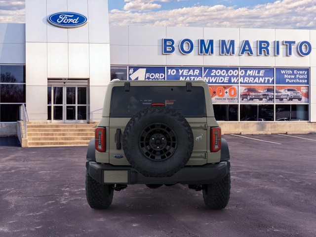 Ford Bronco Vehicle Image 05