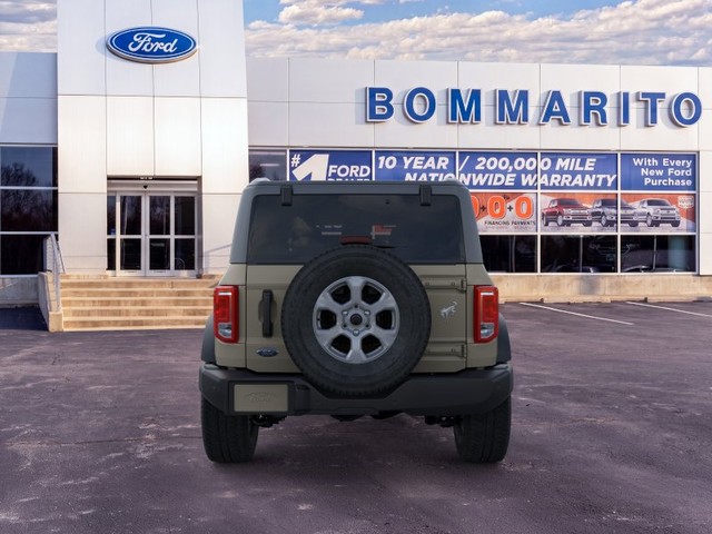 Ford Bronco Vehicle Image 05