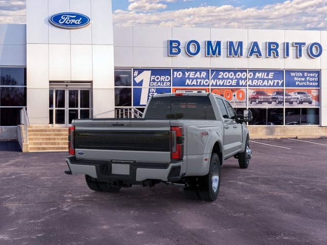 Ford Super Duty F-450 DRW Vehicle Image 08
