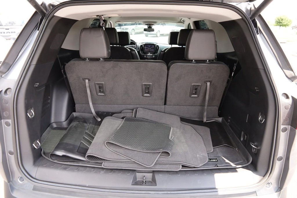 Chevrolet Traverse Vehicle Full-screen Gallery Image 07