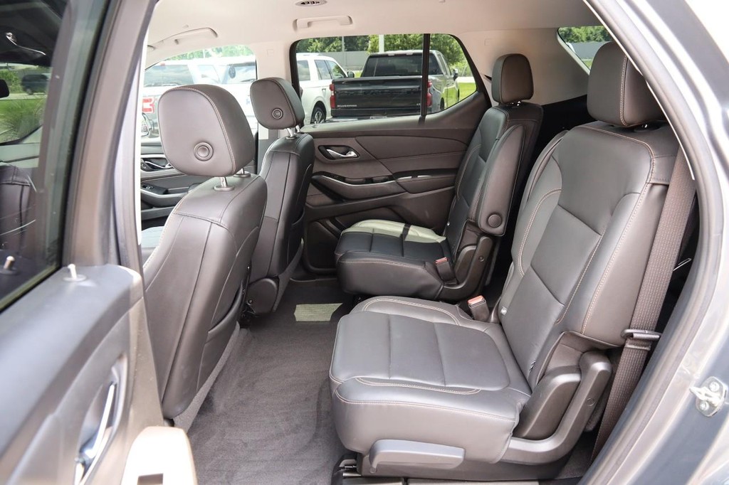 Chevrolet Traverse Vehicle Full-screen Gallery Image 10