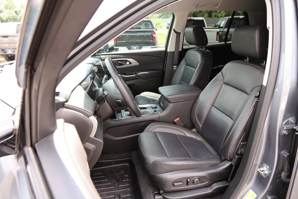 Chevrolet Traverse Vehicle Full-screen Gallery Image 30