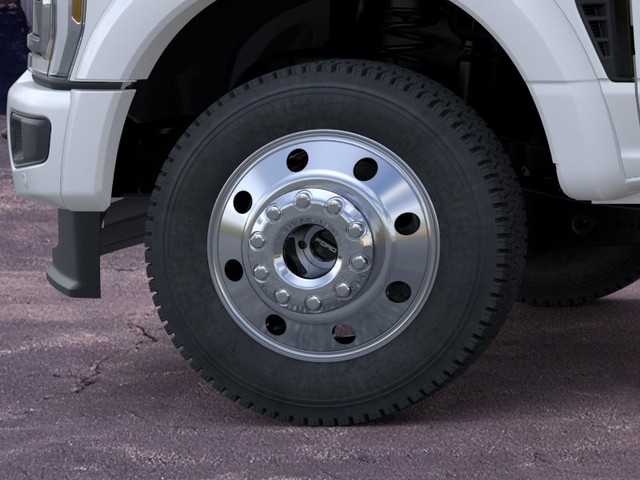 Ford Super Duty F-450 DRW Vehicle Image 19