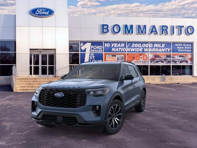 Ford Explorer Vehicle Full-screen Gallery Image 2