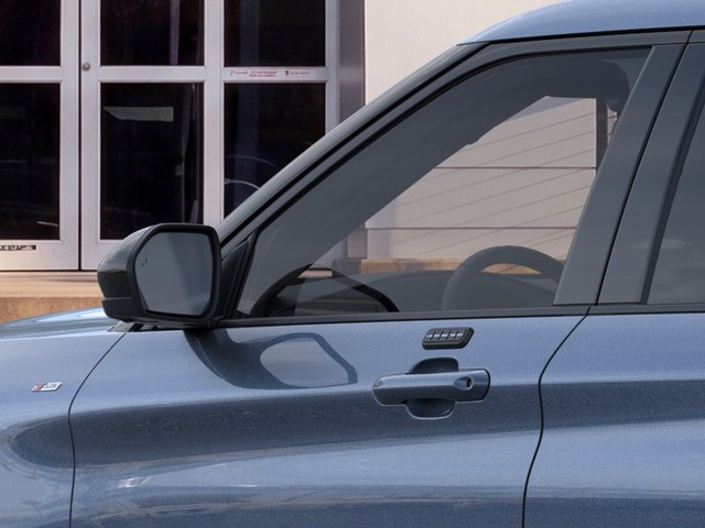 Ford Explorer Vehicle Full-screen Gallery Image 20