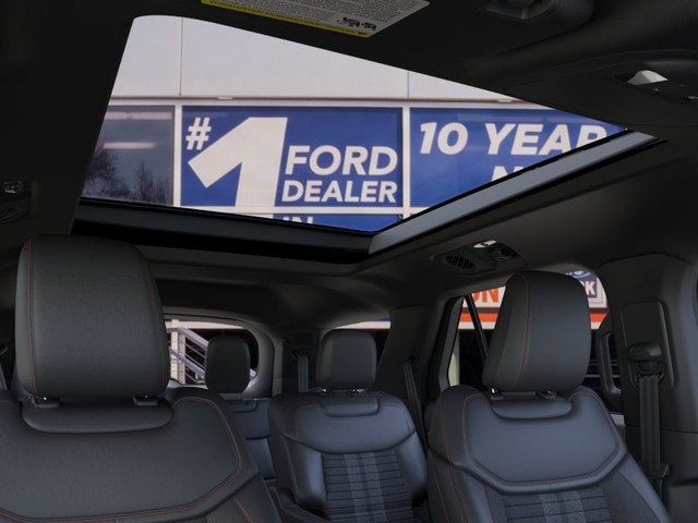 Ford Explorer Vehicle Full-screen Gallery Image 22