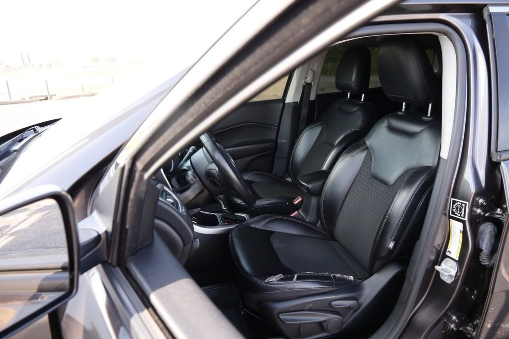 Jeep Compass Vehicle Image 08