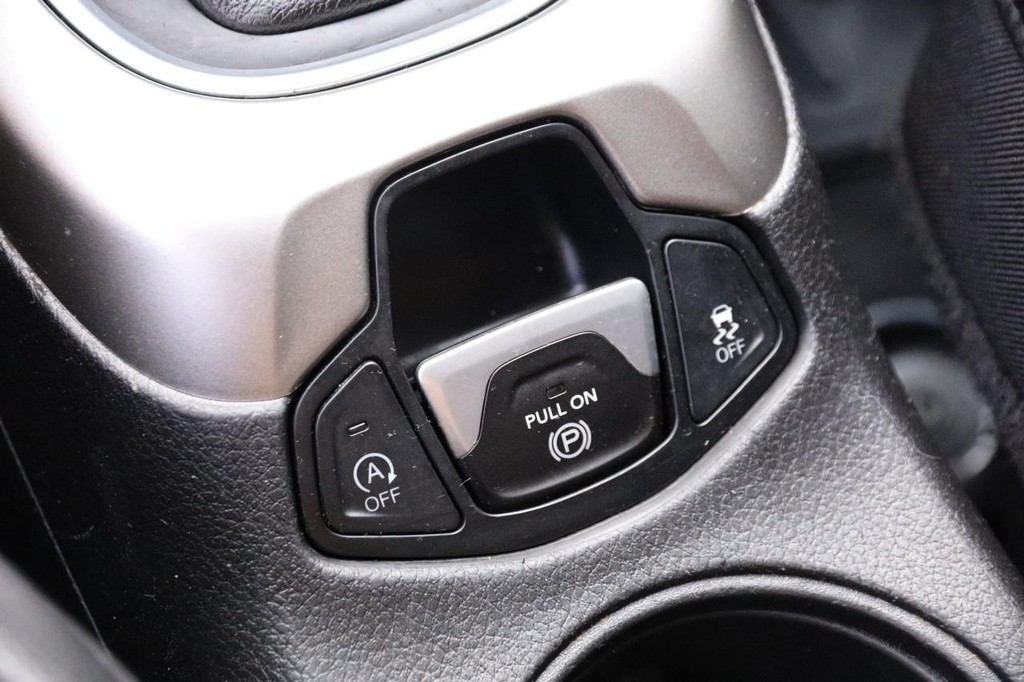 Jeep Compass Vehicle Image 18