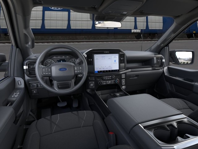 Ford F-150 Vehicle Full-screen Gallery Image 9