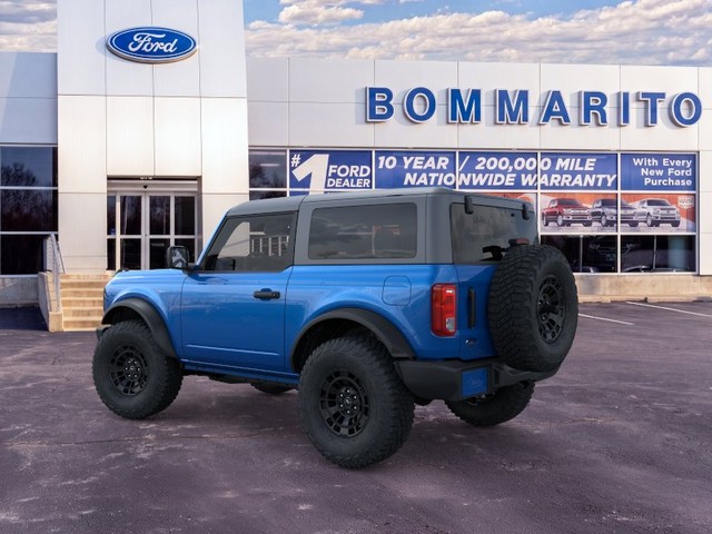 Ford Bronco Vehicle Image 04