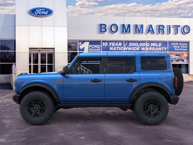 Ford Bronco Vehicle Image 03