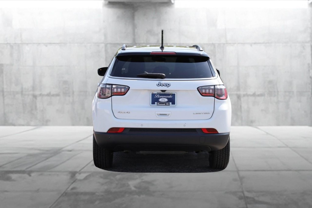 Jeep Compass Vehicle Image 06
