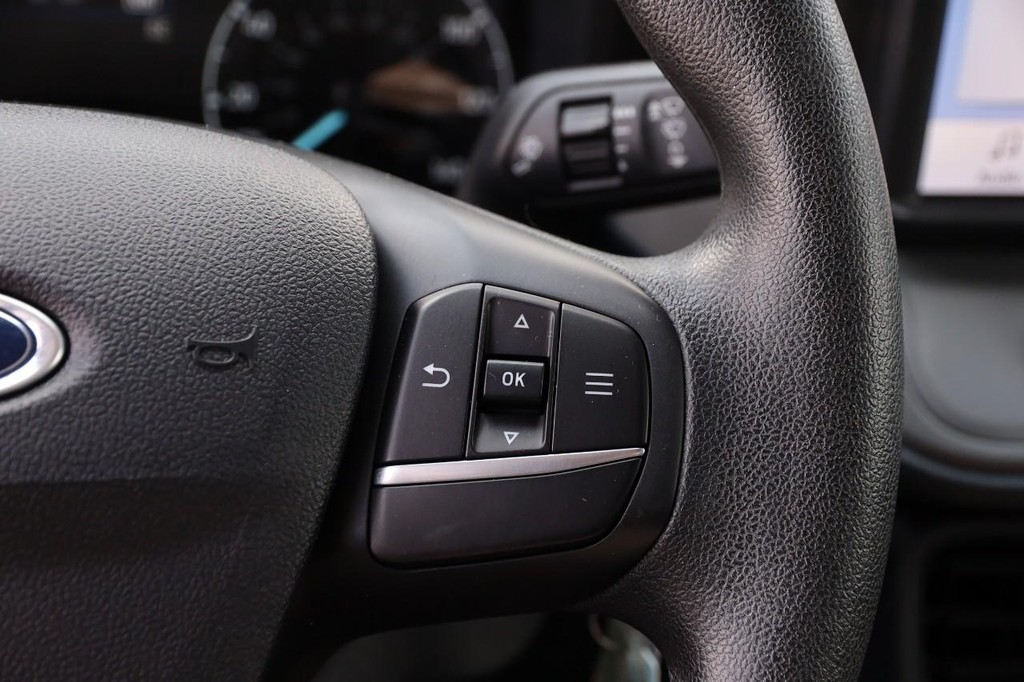 Ford Maverick Vehicle Image 12