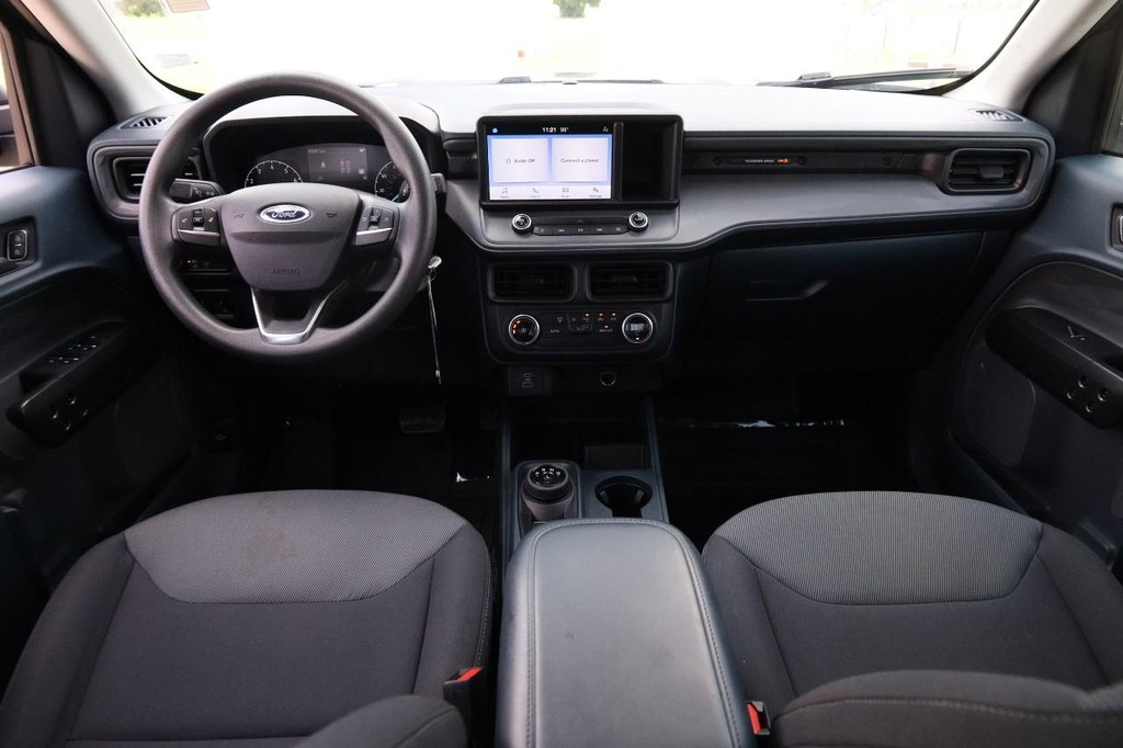 Ford Maverick Vehicle Image 19