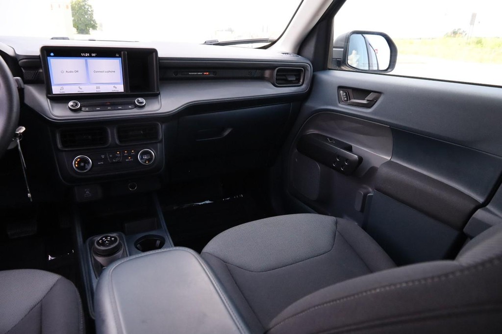 Ford Maverick Vehicle Image 23