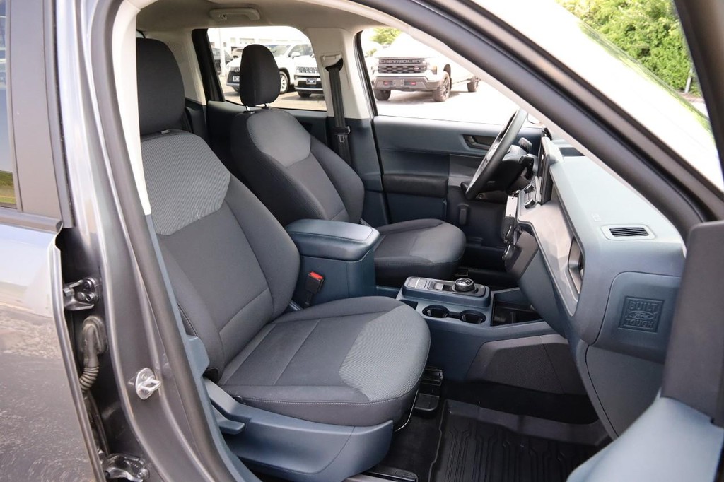 Ford Maverick Vehicle Image 24