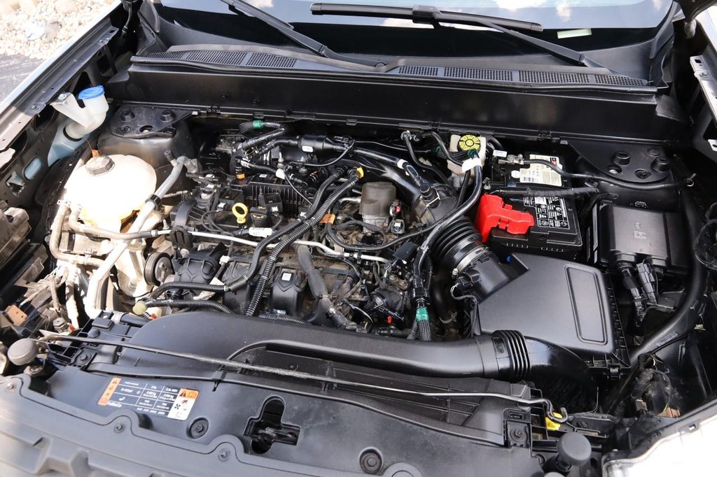 Ford Maverick Vehicle Image 25