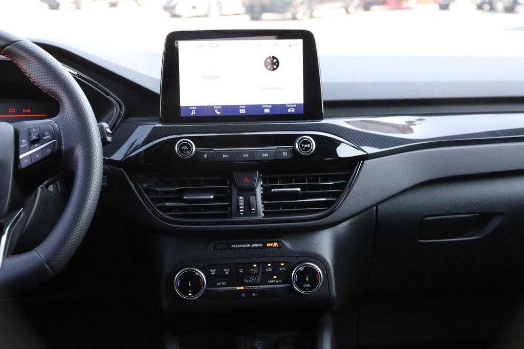 Ford Escape Vehicle Full-screen Gallery Image 25