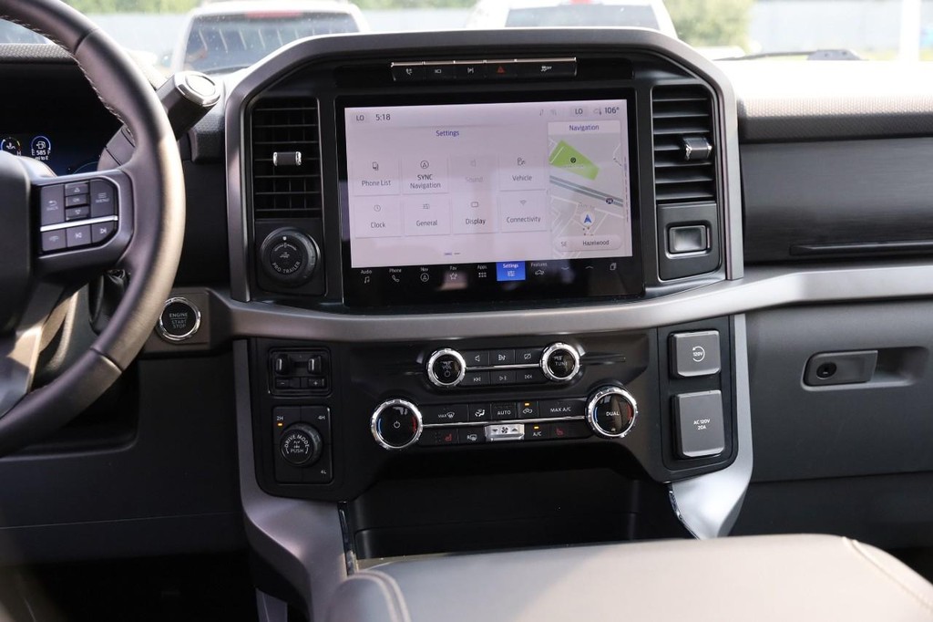 Ford F-150 Vehicle Full-screen Gallery Image 26