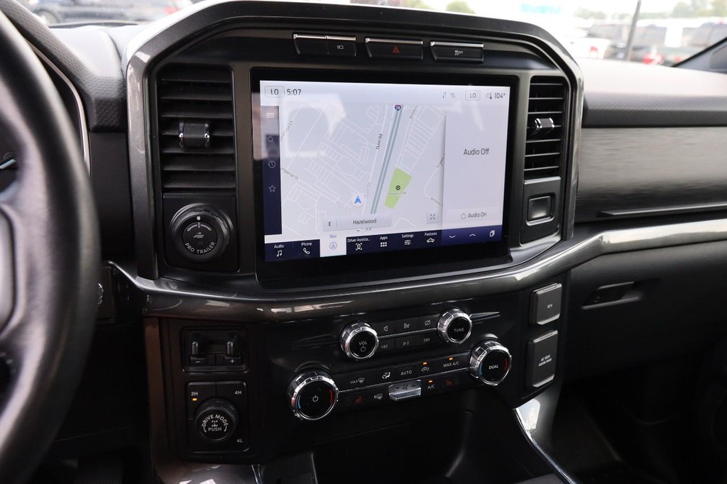 Ford F-150 Vehicle Full-screen Gallery Image 17