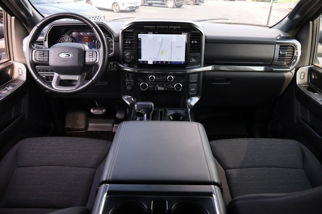 Ford F-150 Vehicle Full-screen Gallery Image 21