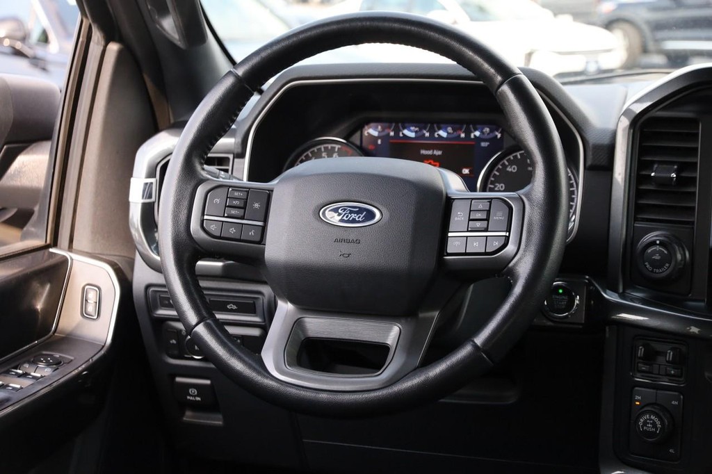 Ford F-150 Vehicle Full-screen Gallery Image 23