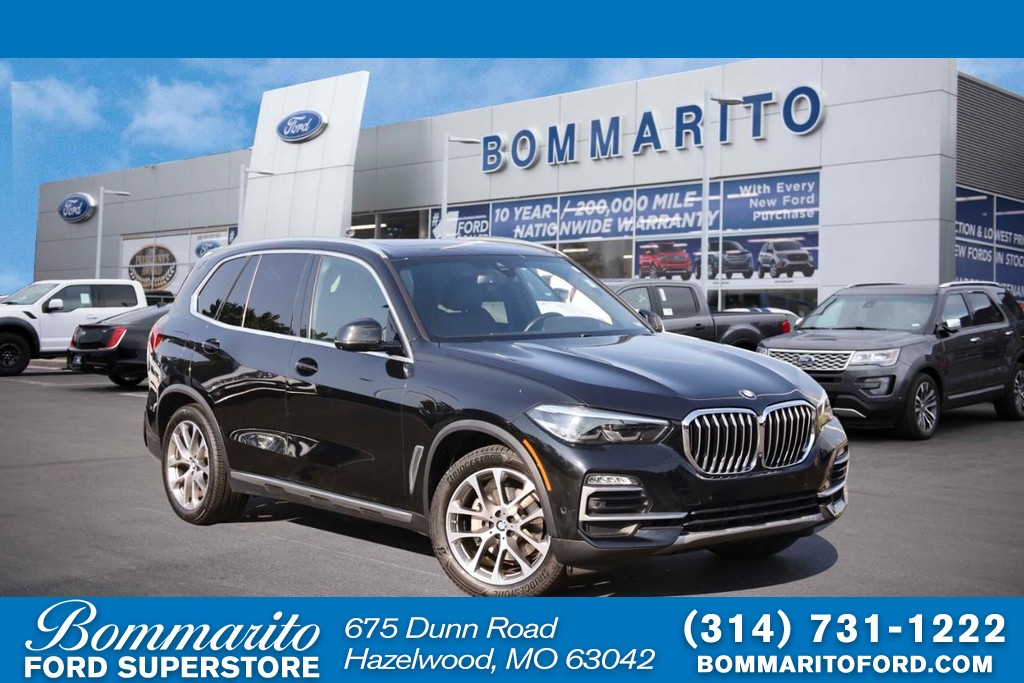 BMW X5 Vehicle Full-screen Gallery Image 01
