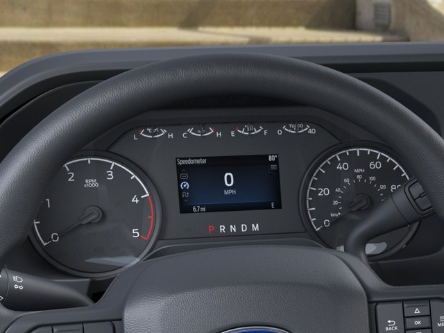 Ford Super Duty F-550 DRW Vehicle Image 13
