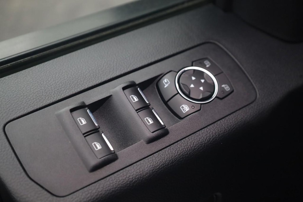 Ford F-150 Vehicle Image 12