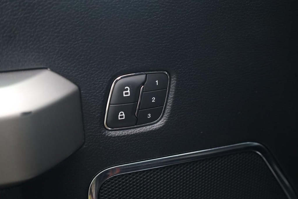 Ford F-150 Vehicle Image 13