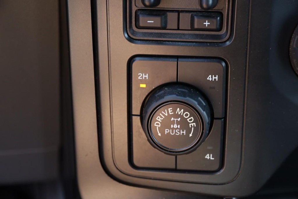 Ford F-150 Vehicle Full-screen Gallery Image 14