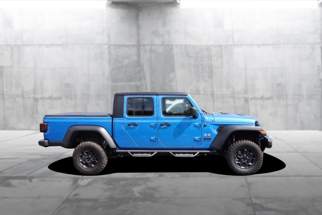Jeep Gladiator Vehicle Image 05