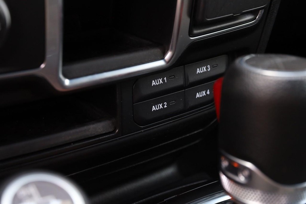 Jeep Gladiator Vehicle Image 19