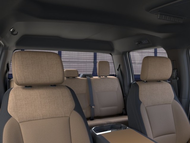Ford Super Duty F-350 DRW Vehicle Full-screen Gallery Image 22