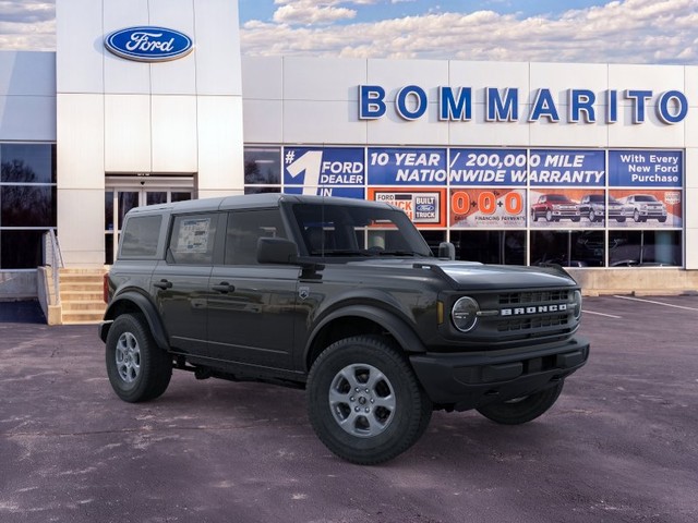 Ford Bronco Vehicle Full-screen Gallery Image 7