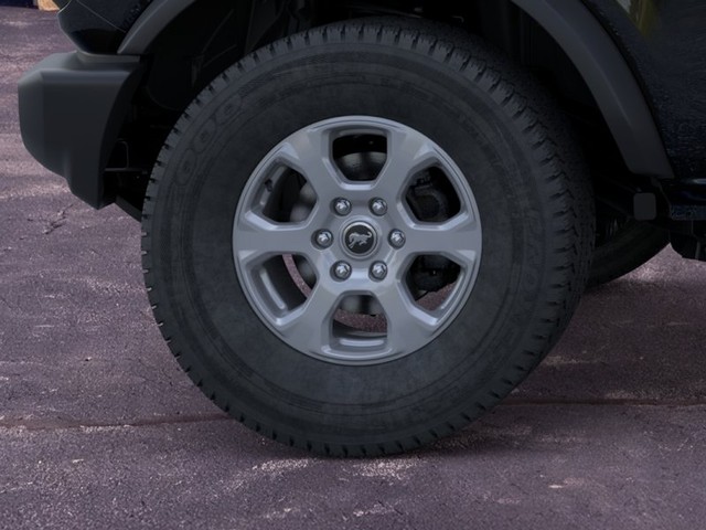 Ford Bronco Vehicle Full-screen Gallery Image 21