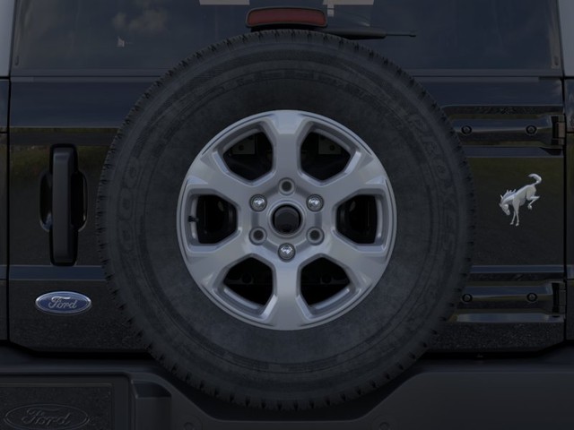 Ford Bronco Vehicle Full-screen Gallery Image 24