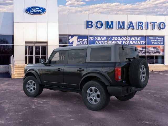 Ford Bronco Vehicle Image 04