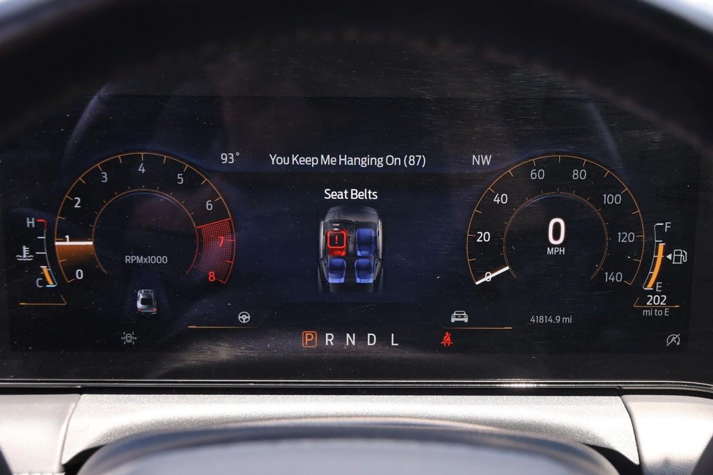 Ford Mustang Vehicle Full-screen Gallery Image 13