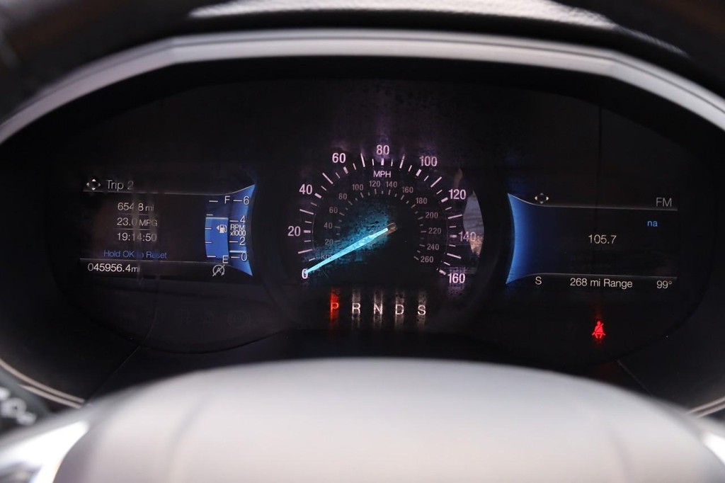 Ford Edge Vehicle Full-screen Gallery Image 13
