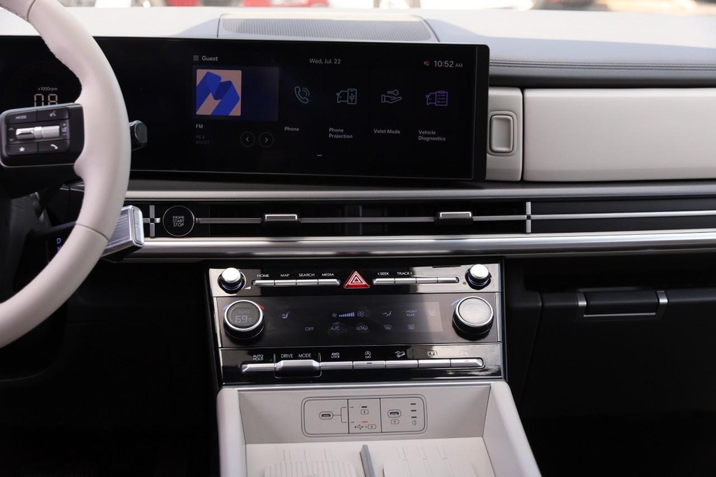 Hyundai Santa Fe Vehicle Image 28