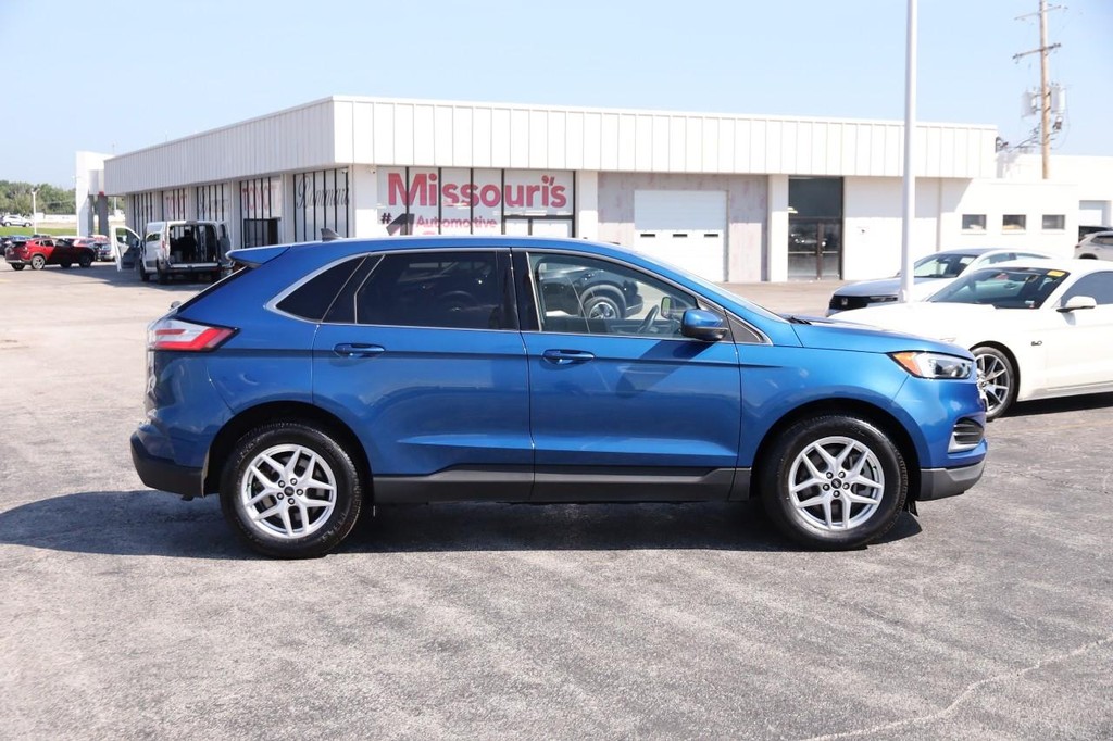 Ford Edge Vehicle Full-screen Gallery Image 5