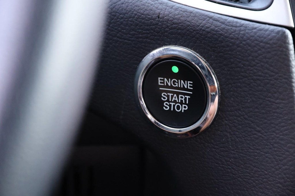 Ford Edge Vehicle Full-screen Gallery Image 14