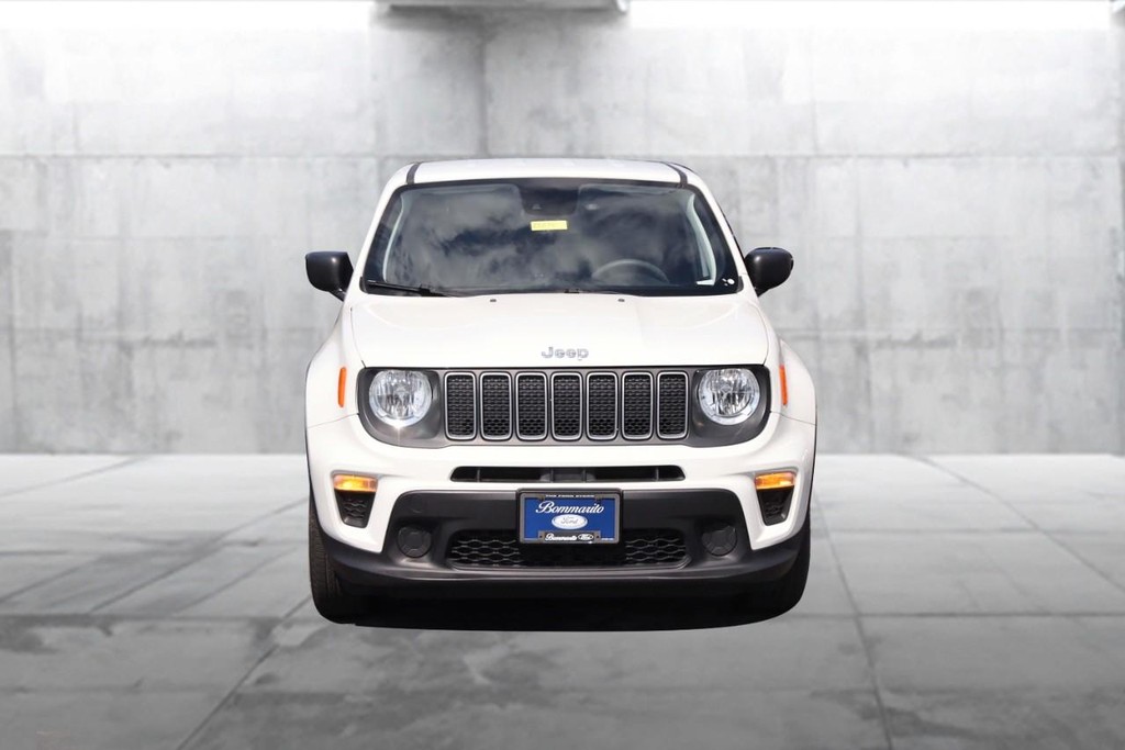 Jeep Renegade Vehicle Image 04