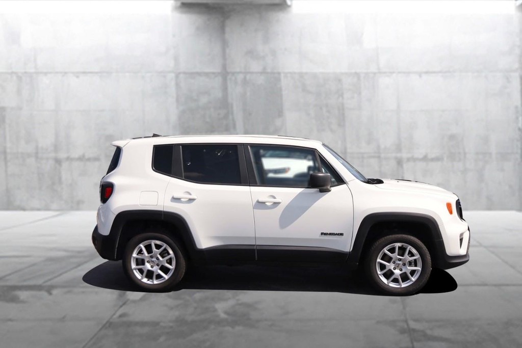 Jeep Renegade Vehicle Image 05